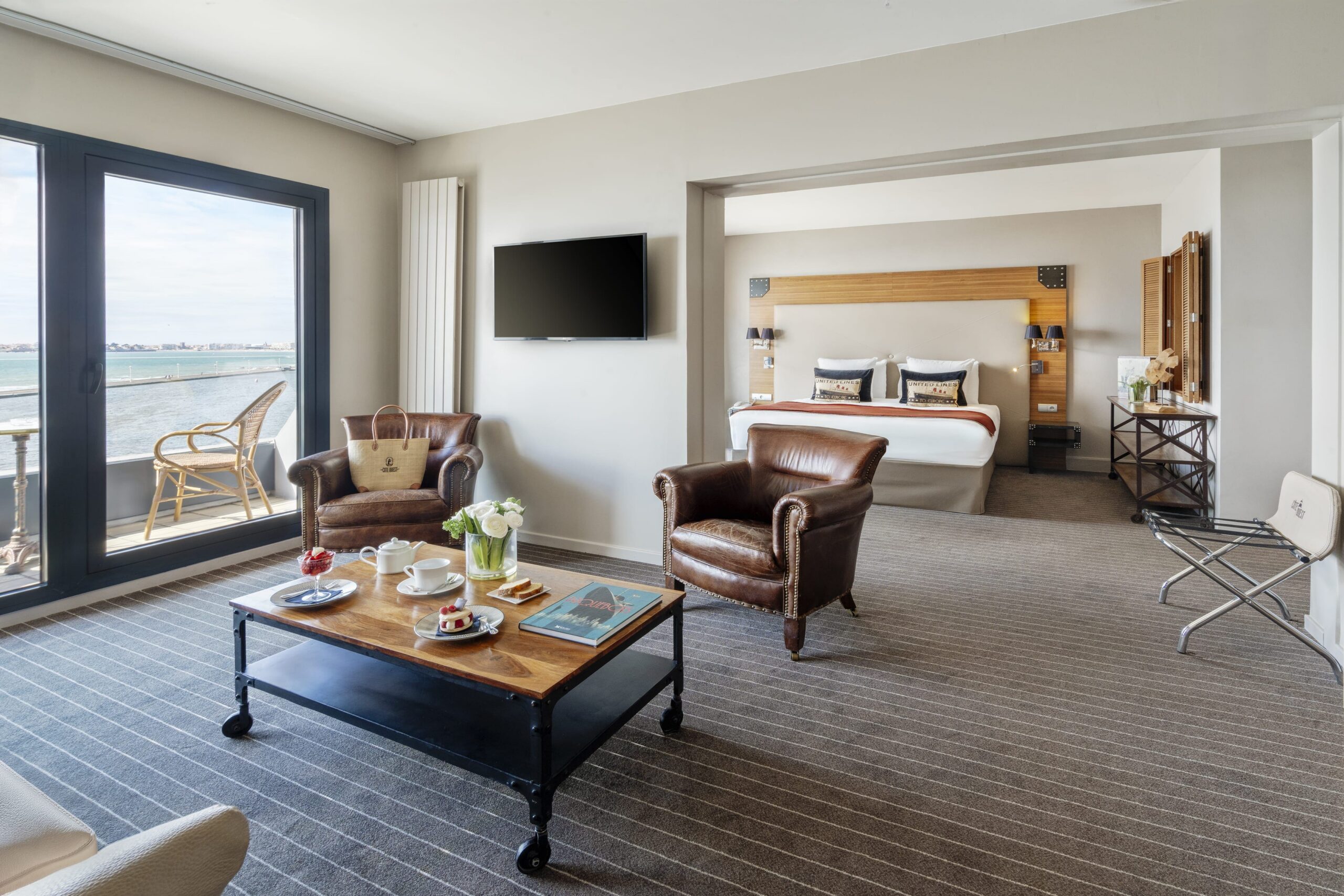 salon suite les sables d olonne scaled